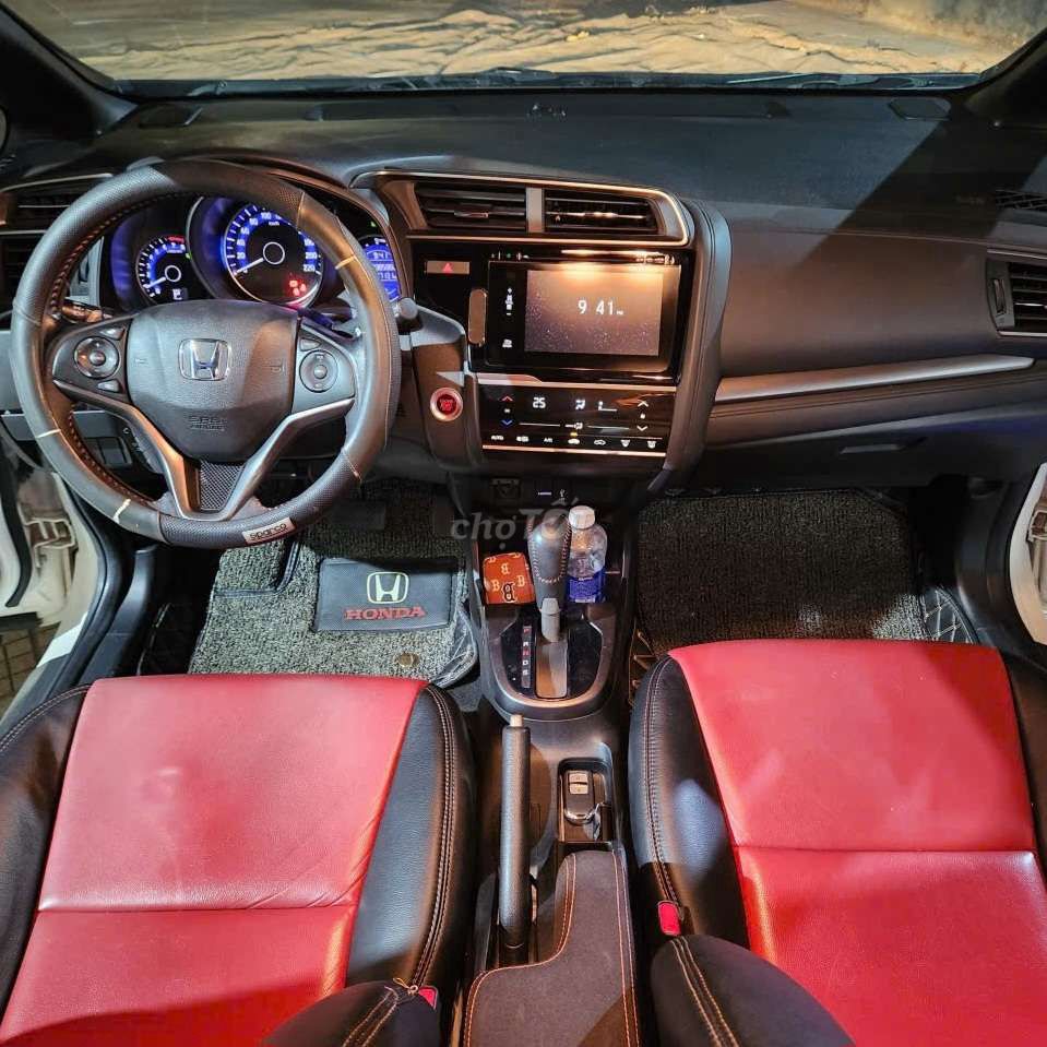 Honda Jazz 2018 RS 38.000 km. Mua bán Ô tô tại Thành phố Biên Hòa Đồng Nai được đăng bởi Quốc việt  hình 5