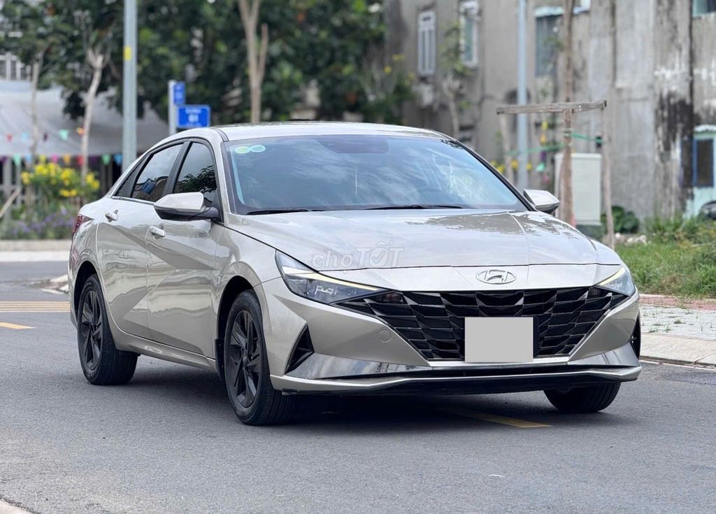 Elantra 2022 số tự động, hỗ trợ bank toàn quốc. Mua bán Ô tô tại Quận 12 Tp Hồ Chí Minh được đăng bởi NHI Ô TÔ AN SƯƠNG hình 2