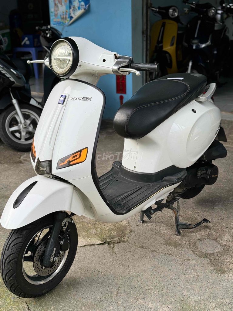 Vespa 50cc đk 2022 bstp chính chủ công chứng