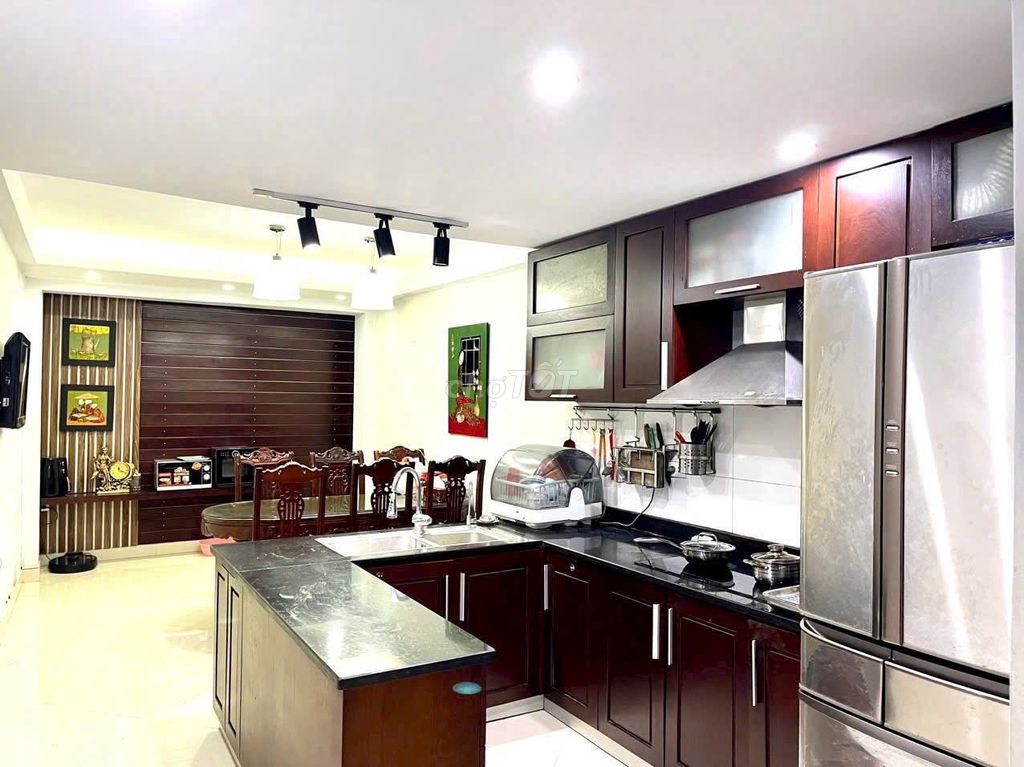 Nhà Lương Sử C - Siêu rộng đẹp - Tiện nghi cao cấp - Ngõ rộng 15m ô tô