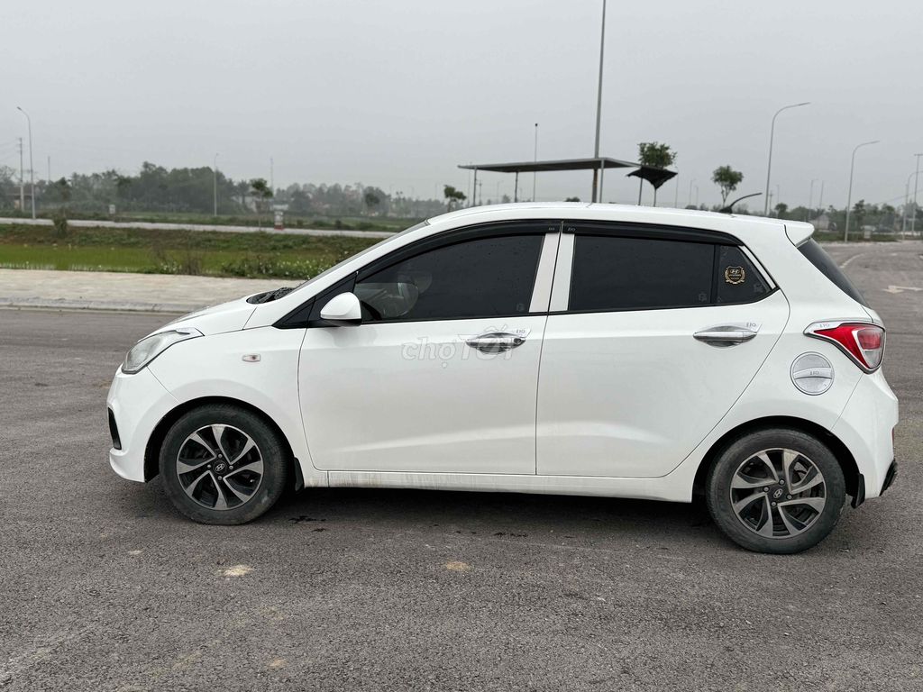 Hyundai Grand i10 2015 1.0 Base - 15 km