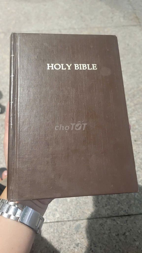 Sách Holy Bible Tiếng Anh Còn mới. Mua bán Sách tại Quận 10 Tp Hồ Chí Minh được đăng bởi Anh Trần Hoàng hình 1
