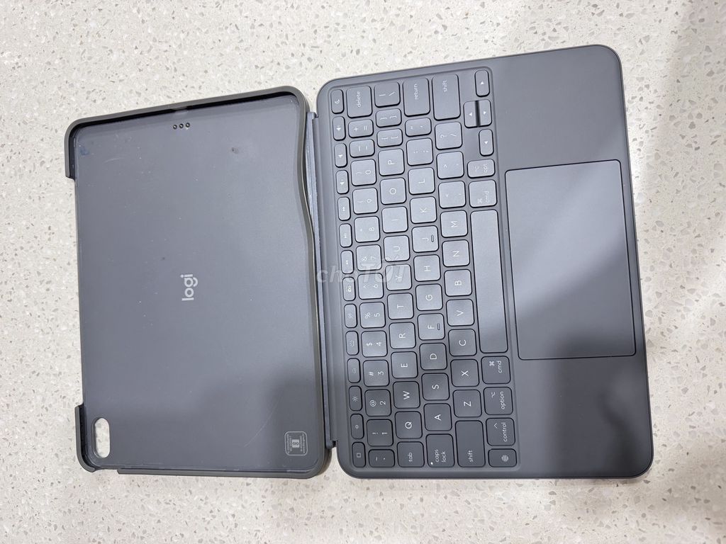 Bao da bàn phím Logitech Combo Touch. Mua bán Phụ kiện (Màn hình, Chuột...) tại Quận Nam Từ Liêm Hà Nội được đăng bởi Phuong Nguyen hình 1