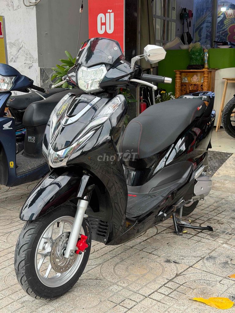 Главный владелец Honda LEAD 2020 SMK DAB UP 4Val Зинь Кенг