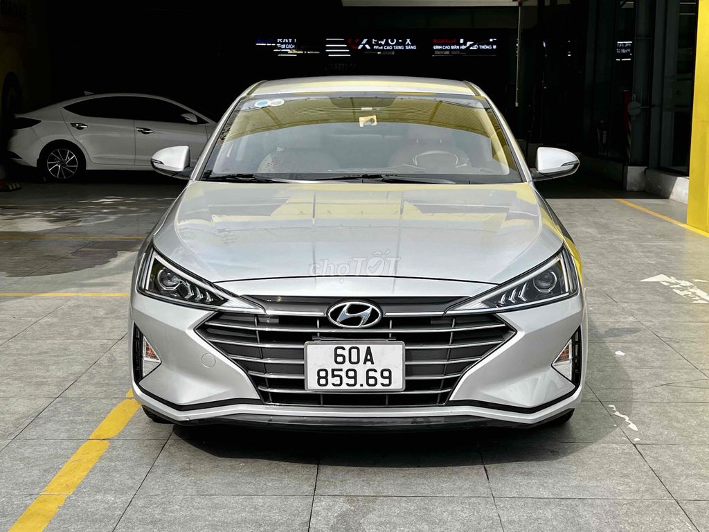 HYUNDAI ELANTRA 1.6MT 2020 XE GIA ĐÌNH ĐI 51.000Km