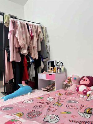 Bàn Trang Điểm ngồi bệt. Mua bán Bàn ghế tại Thành phố Thủ Đức Tp Hồ Chí Minh được đăng bởi NHI LÊ THỊ YẾN