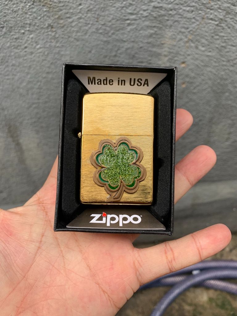 0905851850 - Zippo chính hãng USA(hình nổi)la mã XVI 2000