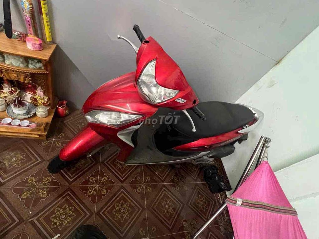 Honda Vision 2013 màu Đỏ. Mua bán Xe máy tại Thành phố Vũng Tàu Bà Rịa - Vũng Tàu được đăng bởi bán xe máy cho ngừoi khó khăn cho thiếu nửa tiền chỉ cần cccd hình 2