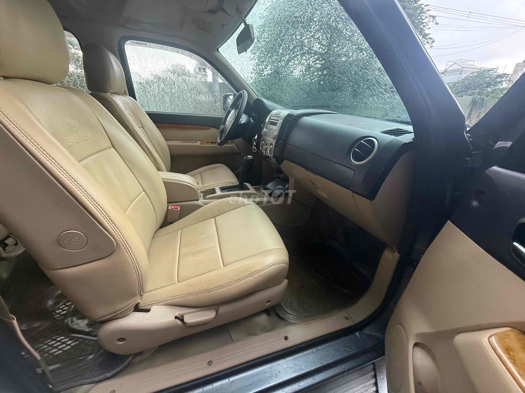 Ford Everest 2009 Tự động Dầu Xám