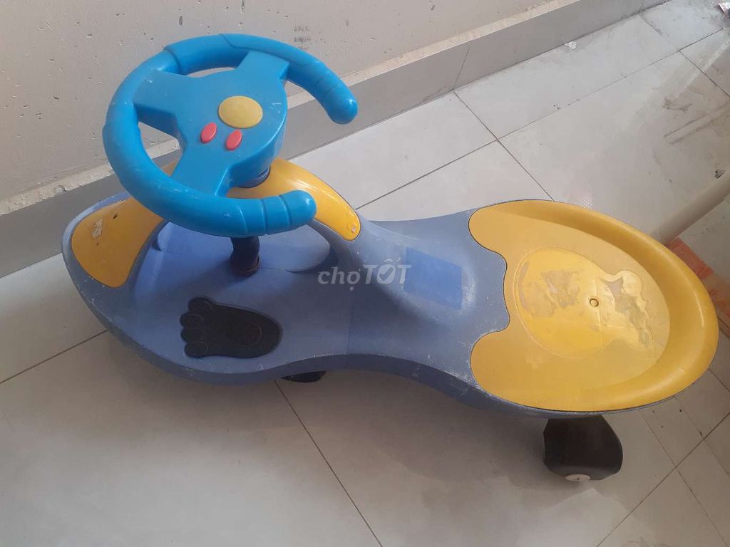 Xe lắc trẻ em Nhựa Xanh Vàng. Mua bán Mẹ và bé tại Quận Bắc Từ Liêm Hà Nội được đăng bởi Trần Đình Dũng hình 1