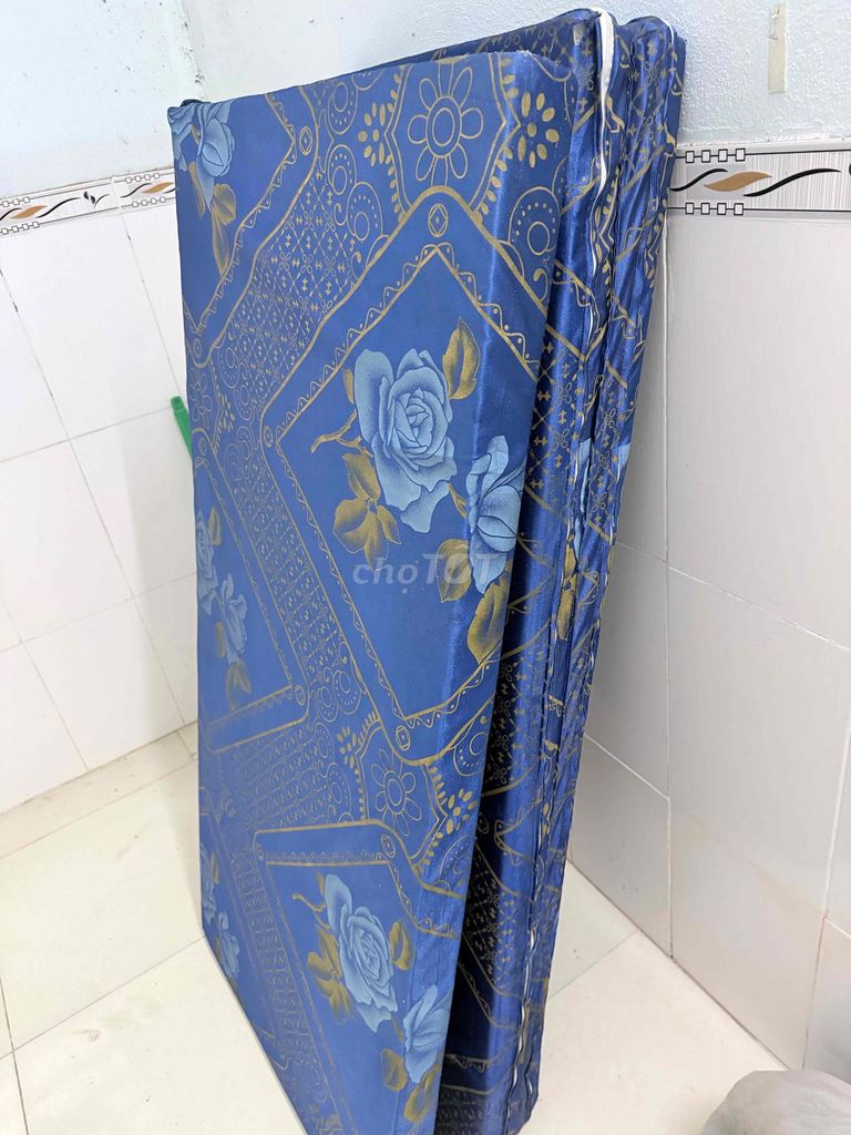 Nệm gấp 1m4x1m8 Xanh dương. Mua bán Giường, chăn ga gối nệm tại Quận Cẩm Lệ Đà Nẵng được đăng bởi Nguyễn Hưng hình 1