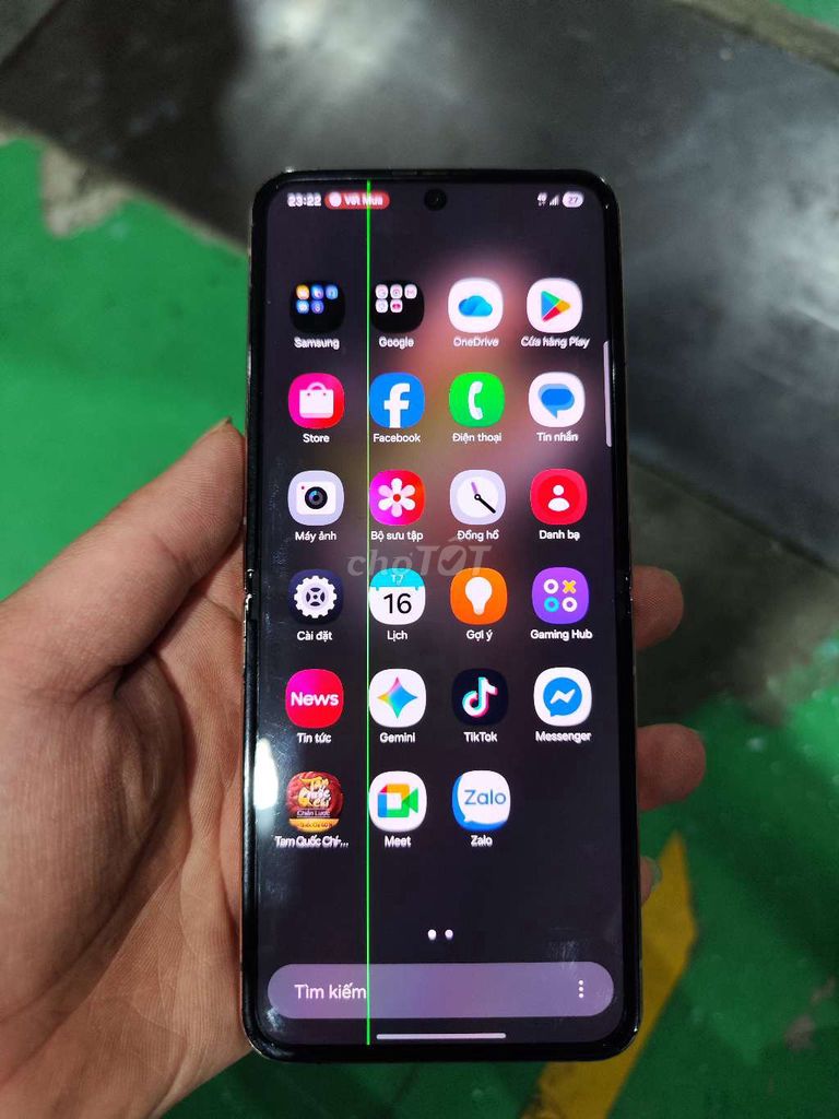 Samsung Z Flip Snapdragon 8+ Gen 1 Trắng. Mua bán Điện thoại tại Huyện Thuận Thành Bắc Ninh được đăng bởi nguyen long hình 1