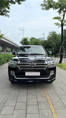 Land Cruiser 4,6 sản xuất 2020, 1 chủ, tên công ty. Mua bán Ô tô tại Quận Bắc Từ Liêm Hà Nội được đăng bởi Mr Hợi 