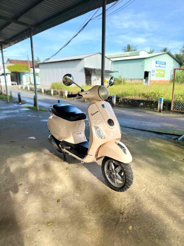 -Em Bán Vespa Lx 125 Fi Xe Nhập Ý Máy Zin Êm. Mua bán Xe máy tại Huyện Phong Điền Cần Thơ được đăng bởi Danh Hà hình 1