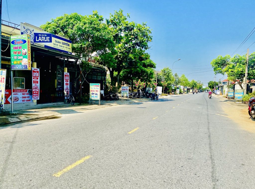 Trung tâm thị trấn Nam Phước đường QH 10.5m cạnh chợ KD sầm uất 680tr