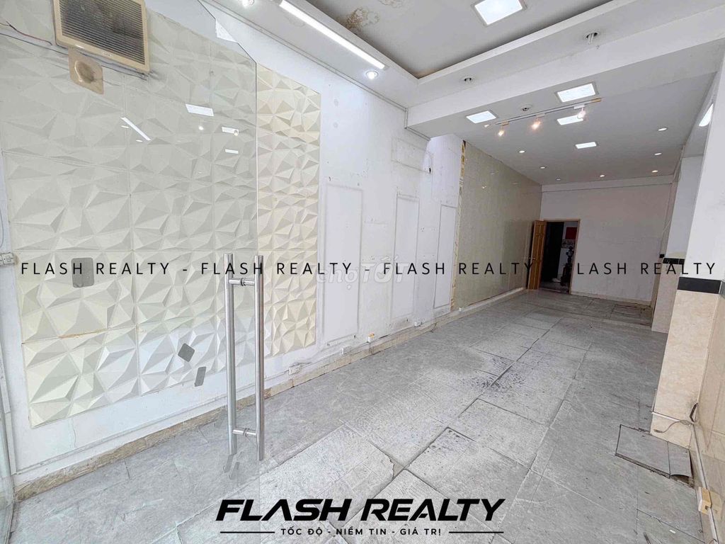 Mặt Bằng Tại Lê Quang Định - Bình Thạnh - Lối đi Riêng