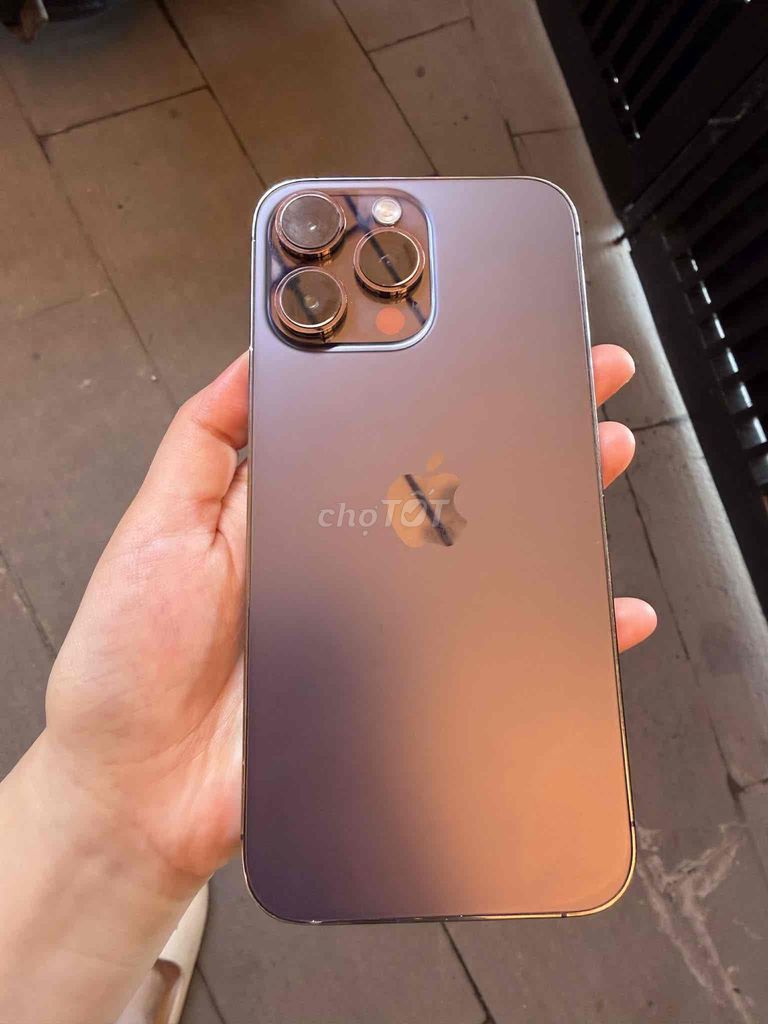 Apple iPhone 14 Pro Max 256GB Tím VNA. Mua bán Điện thoại tại Quận Cẩm Lệ Đà Nẵng được đăng bởi Nguyễn Phương Nhi hình 1