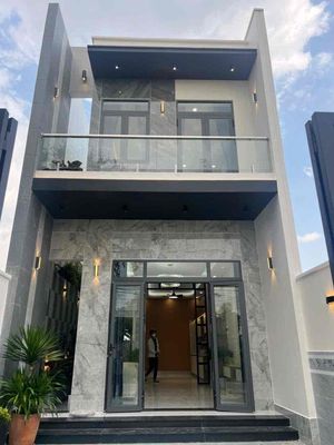 NHÀ ĐẸP GIÁ RẺ - 1 TRỆT 1 LẦU - KHU DÂN CƯ HIỆN HỮU