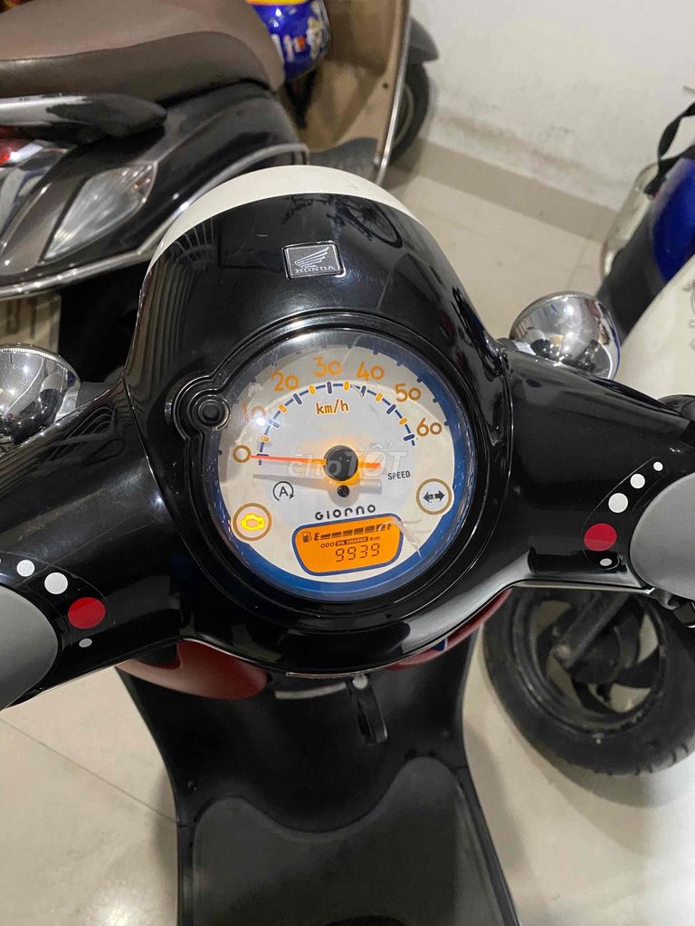 Honda Giorno 2019 Đen 9000 km. Mua bán Xe máy tại Quận Ba Đình Hà Nội được đăng bởi Minh hình 5