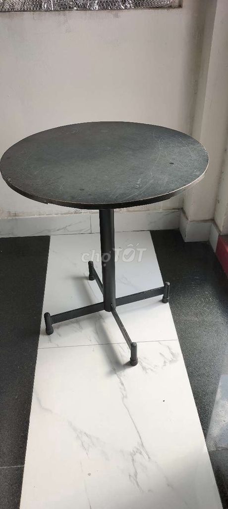 Bàn Gỗ Đen Cao 60cm. Mua bán Bàn ghế tại Quận Phú Nhuận Tp Hồ Chí Minh được đăng bởi Minh Khang  hình 1