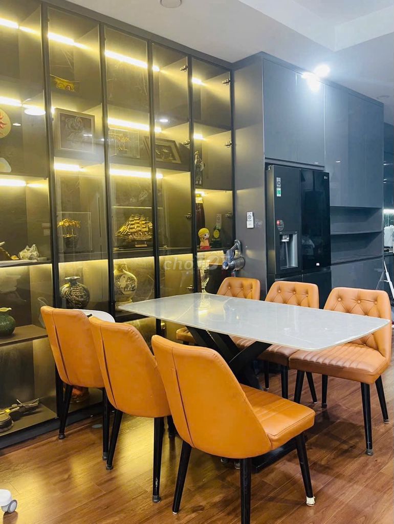 ПОПУЛЯРНЫЙ КОРОЛЕВСКИЙ ГОРОД ИМЕЕТ 1 НОМЕР 2