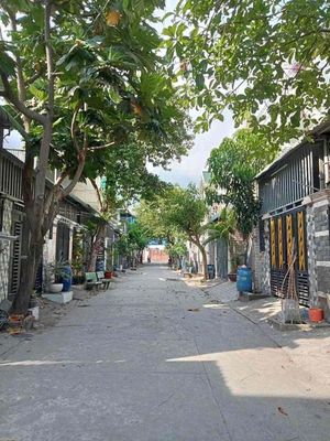 Đất Đẹp- Sổ Riêng- Xây Dựng Tự Do. Gần Vincom Dĩ An. Giá: 3 Tỷ TL. Mua bán đất tại Thành phố Dĩ An Bình Dương được đăng bởi Hậu Nguyễn Chuyên BDS Tp Dĩ An