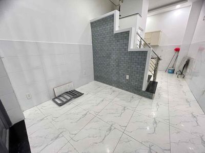Cho thuê nguyên căn giá rẻ 3 phòng ngủ
