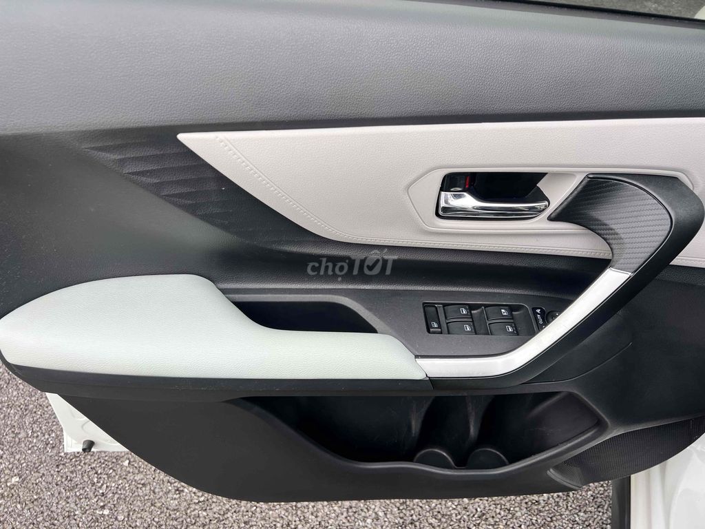 Toyota 1116 2023 Cross Top 1.5 CVT - 34000 km. Mua bán Ô tô tại Huyện Hoài Đức Hà Nội được đăng bởi Trần Khương hình 9