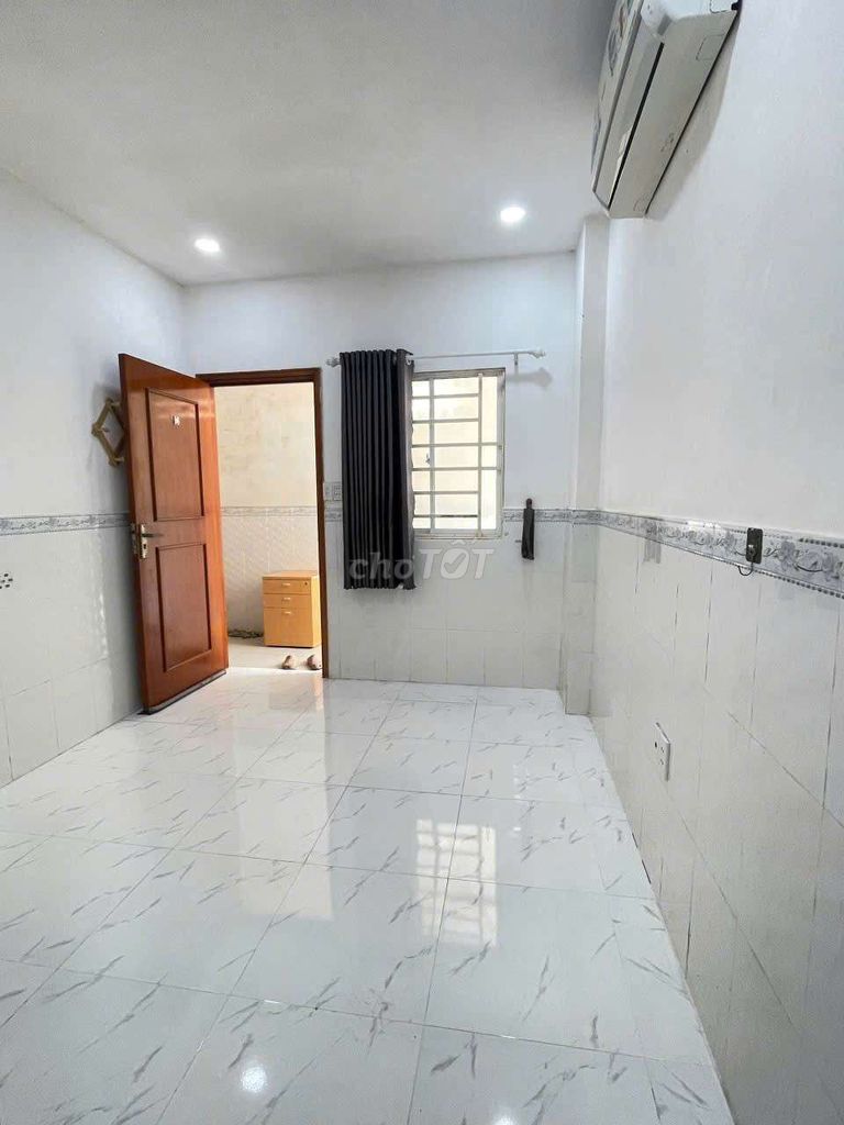 Số 9 Nguyễn Hữu Dat 