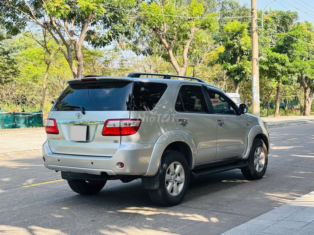 Toyota Fortuner 2010 2.7 4x4 AT 120000 km. Mua bán Ô tô tại Thành phố Dĩ An Bình Dương được đăng bởi Siêu Thị Ô Tô Bình Dương  hình 13