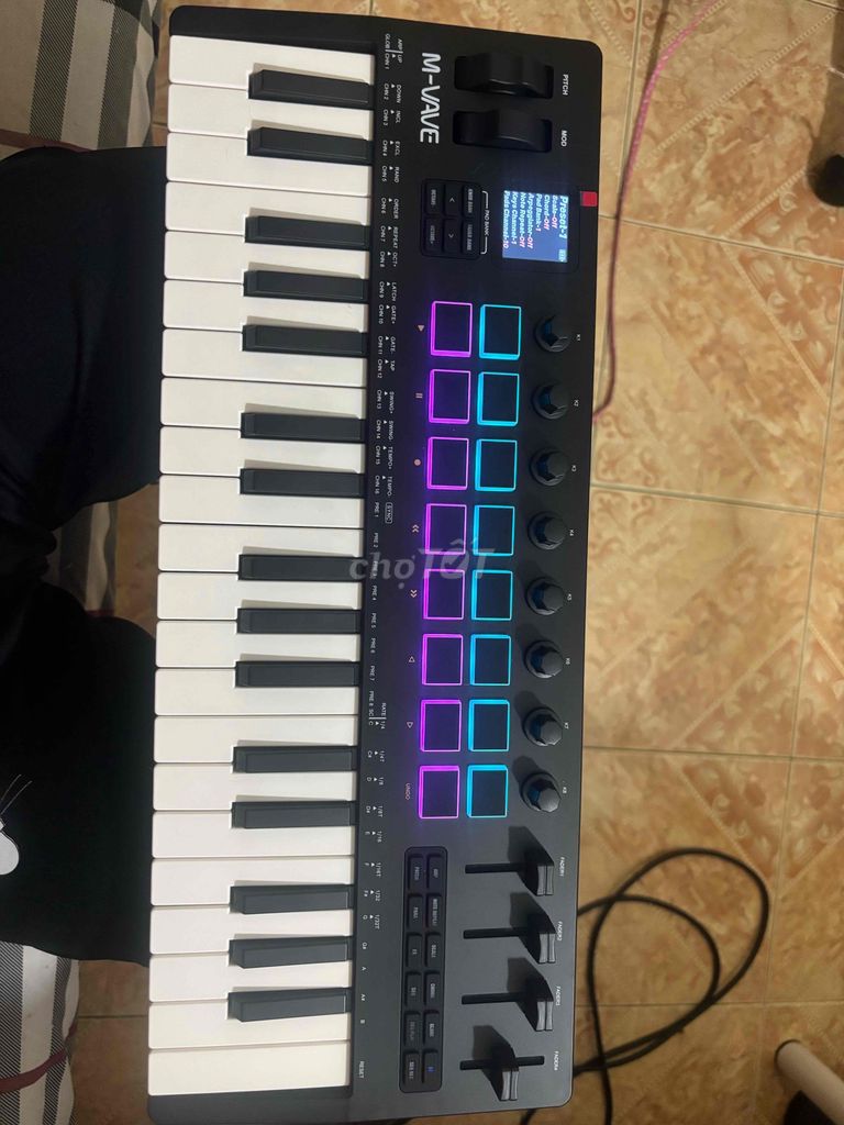 Đàn MIDI Controller M-VAVE SMK-37 PRO Đen Mới. Mua bán Nhạc cụ tại Quận 3 Tp Hồ Chí Minh được đăng bởi HongVu hình 1