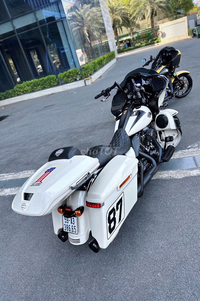 ___HARLEY Road Glide 114Ci 2022 Special___. Mua bán Xe máy tại Quận Tân Bình Tp Hồ Chí Minh được đăng bởi Nguyễn Đình Quang Duy  hình 5