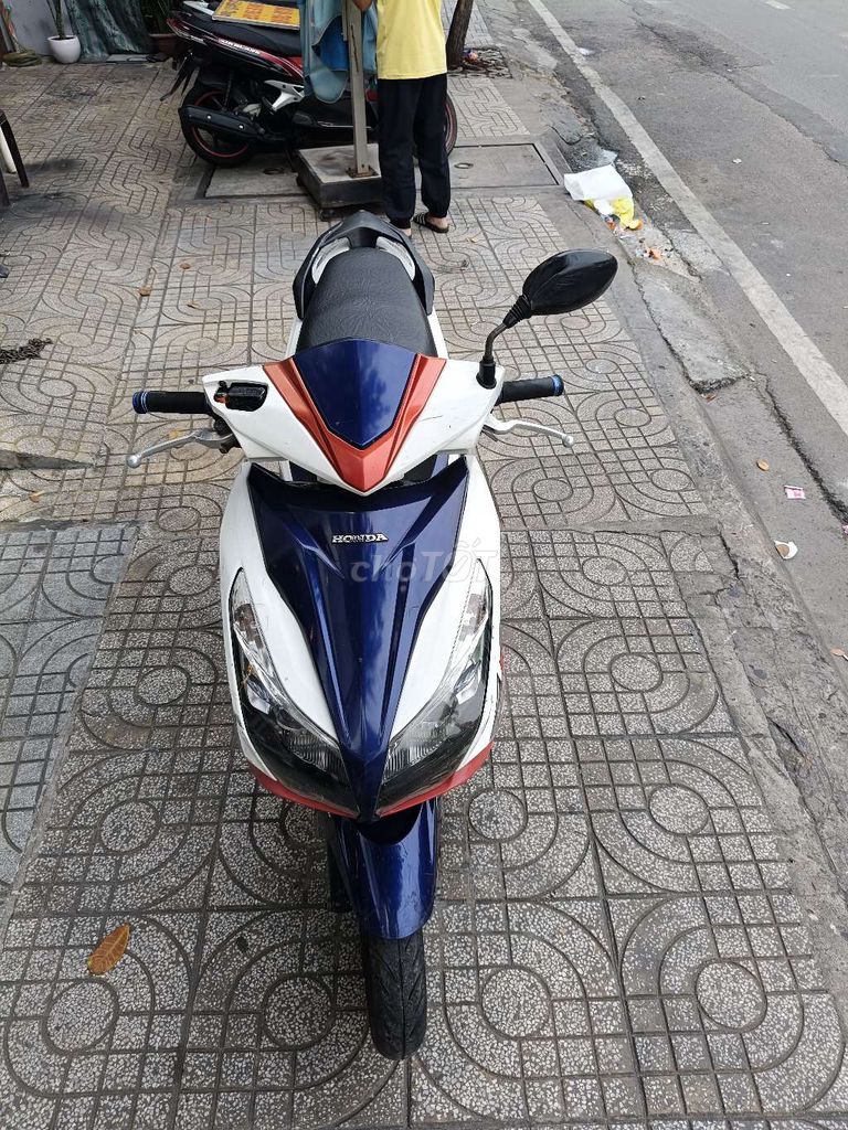 Honda Air blade 2013 bảng số thành phố máy êm.