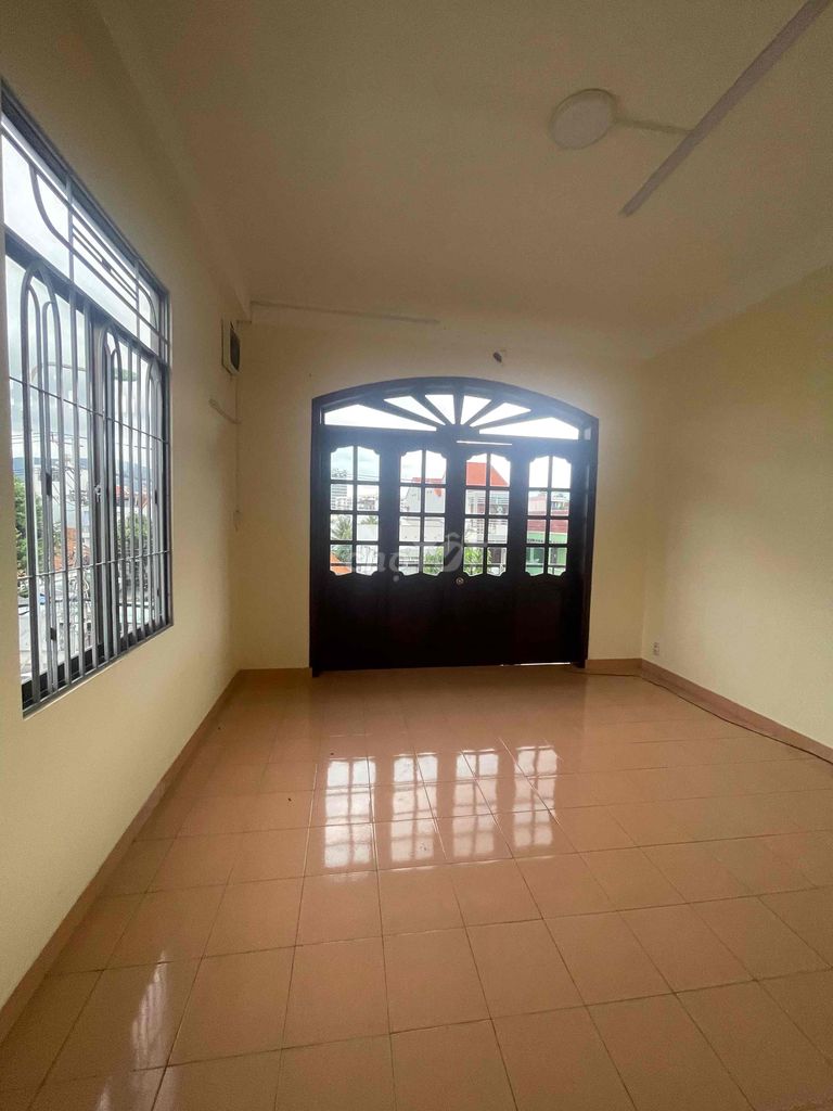 Bán nhà 3.5 tầng 2 mặt tiền đường Lê Hồng Phong , phường Phước Hải . D. Mua bán nhà ở tại Thành phố Nha Trang Khánh Hòa được đăng bởi Phạm Hoài Bảo hình 3