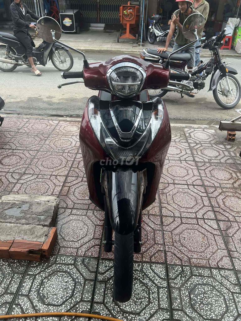 bán shmode 2023 abs. Mua bán Xe máy tại Quận Tân Phú Tp Hồ Chí Minh được đăng bởi Xemaytnt chấm com hình 1