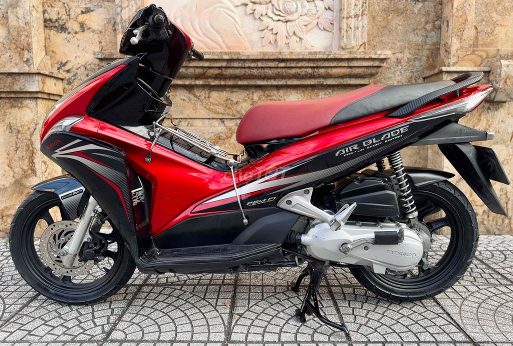 Airblade Fi 2013 xe zin nguyên bản 9 chủ cực đẹp. Mua bán Xe máy tại Quận 11 Tp Hồ Chí Minh được đăng bởi Thiên Phúc hình 4