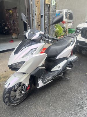 Honda Vario 160 _ 2024 - Trắng _ HCM