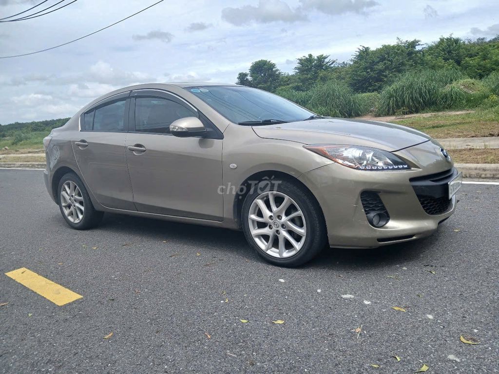 Mazda 3 2014 Vàng cát 90.000 km. Mua bán Ô tô tại Thành phố Thủ Dầu Một Bình Dương được đăng bởi Nguyễn lý hình 2