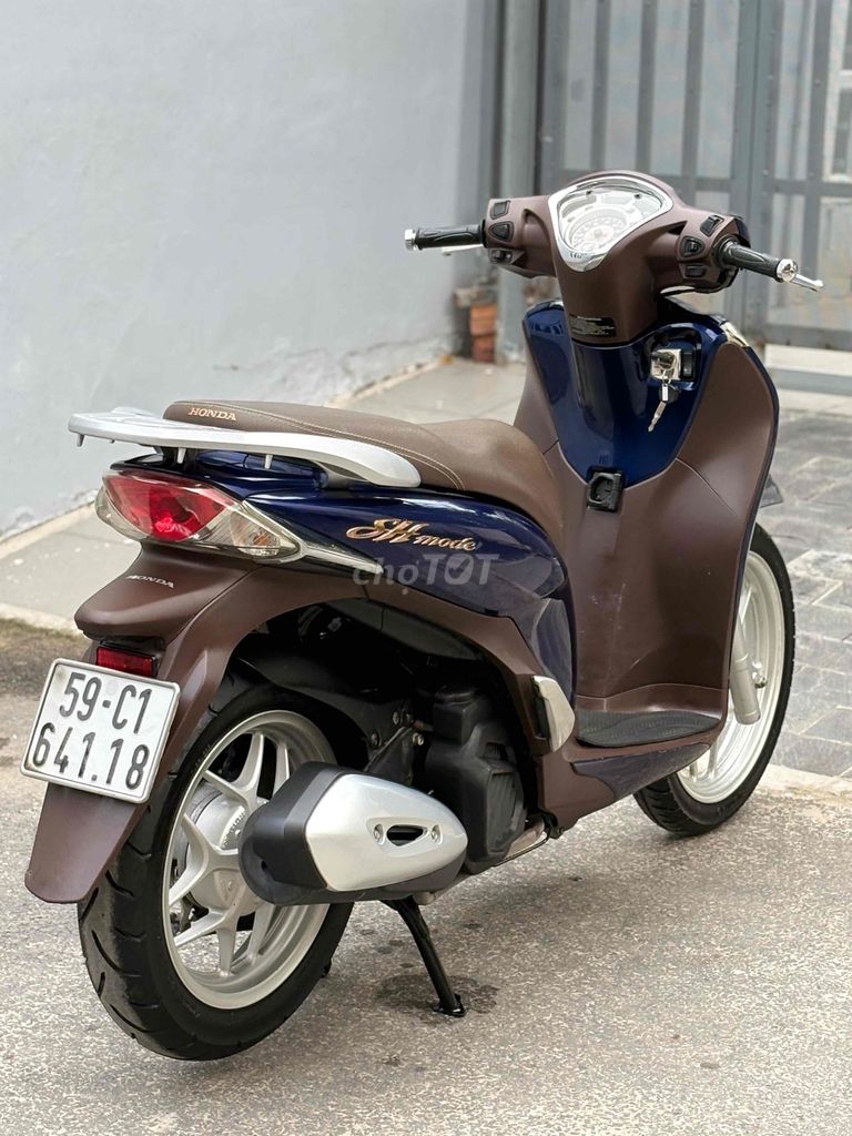 Honda SH Mode 2015 синий, номера Хошимина, от собственника, мал. пробег