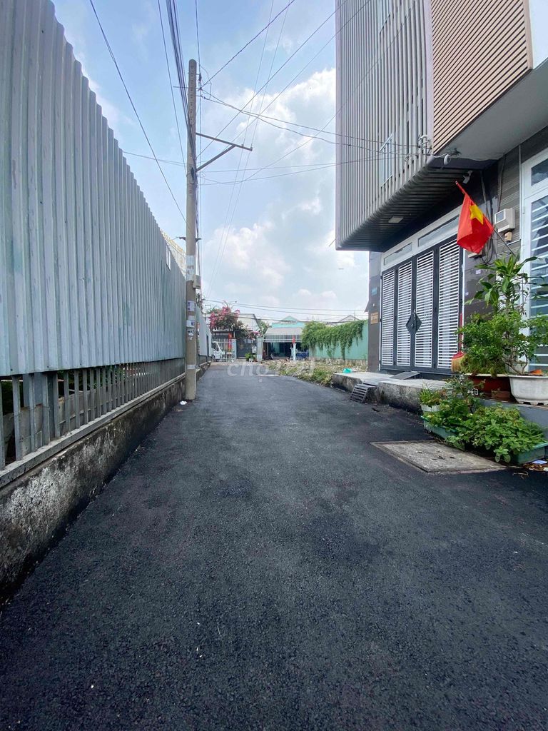 5 lô đất F0 gần ngay CC 4S Linh Đông, 130m2, 5.86x22.