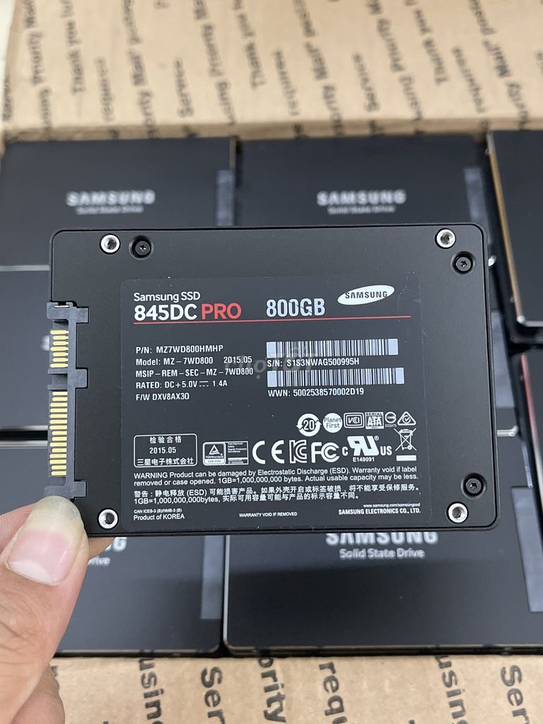 Bán ổ SSD samsung  845DC PRO 800G sata 2.5in 6Gbps