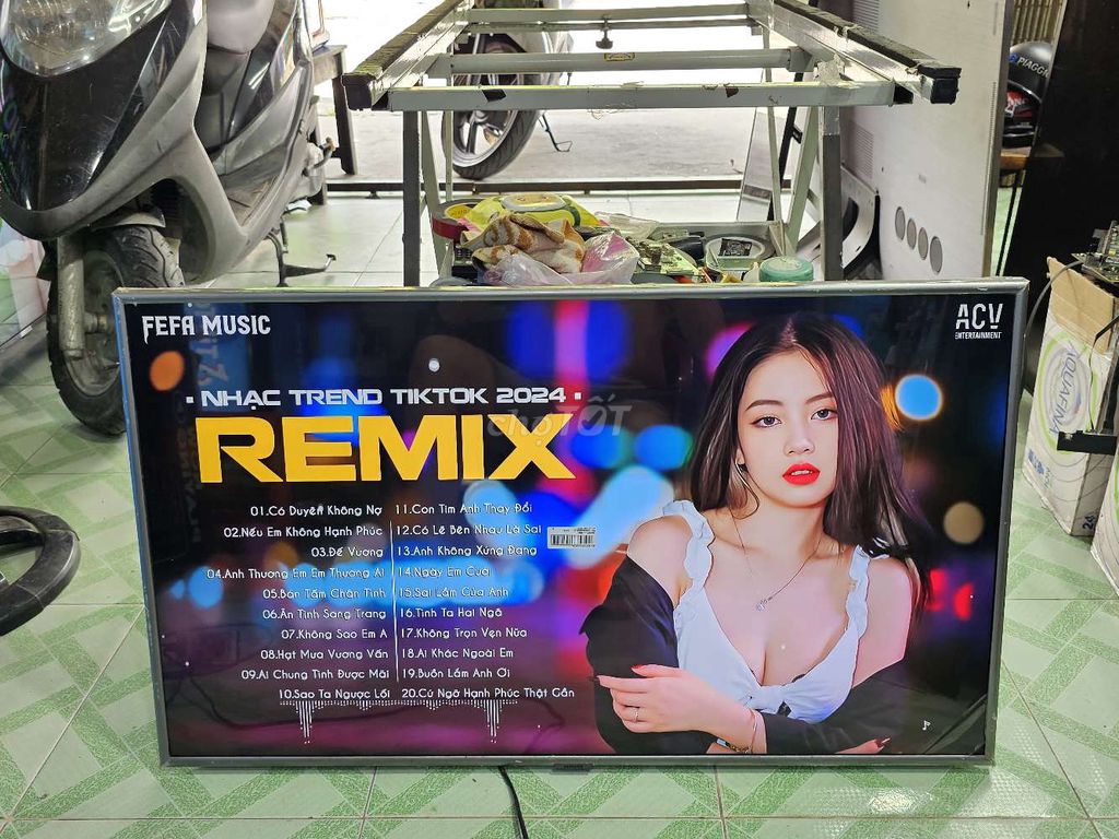 Samsung 4K UHD 4R in - 43RU7400. Cao Cấp - Đẹp 98%