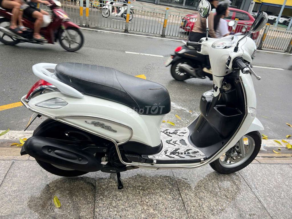 Yamaha janus FI 2014 mới 90% Bstp chính chủ. Mua bán Xe máy tại Quận Tân Phú Tp Hồ Chí Minh được đăng bởi Tuanduy hình 3