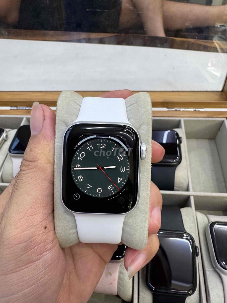 Apple Watch SE 1 Trắng 40mm Like New. Mua bán Thiết bị đeo thông minh tại Quận Thanh Khê Đà Nẵng được đăng bởi Apple Watch Chính Hãng SO1 DaNang hình 1