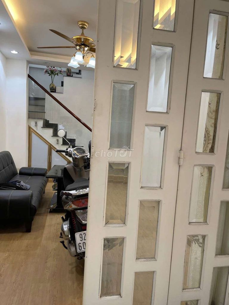 Аренда · 2 комн. · 25 м² · Quận 10, ул. Đường Lê Hồng Phong