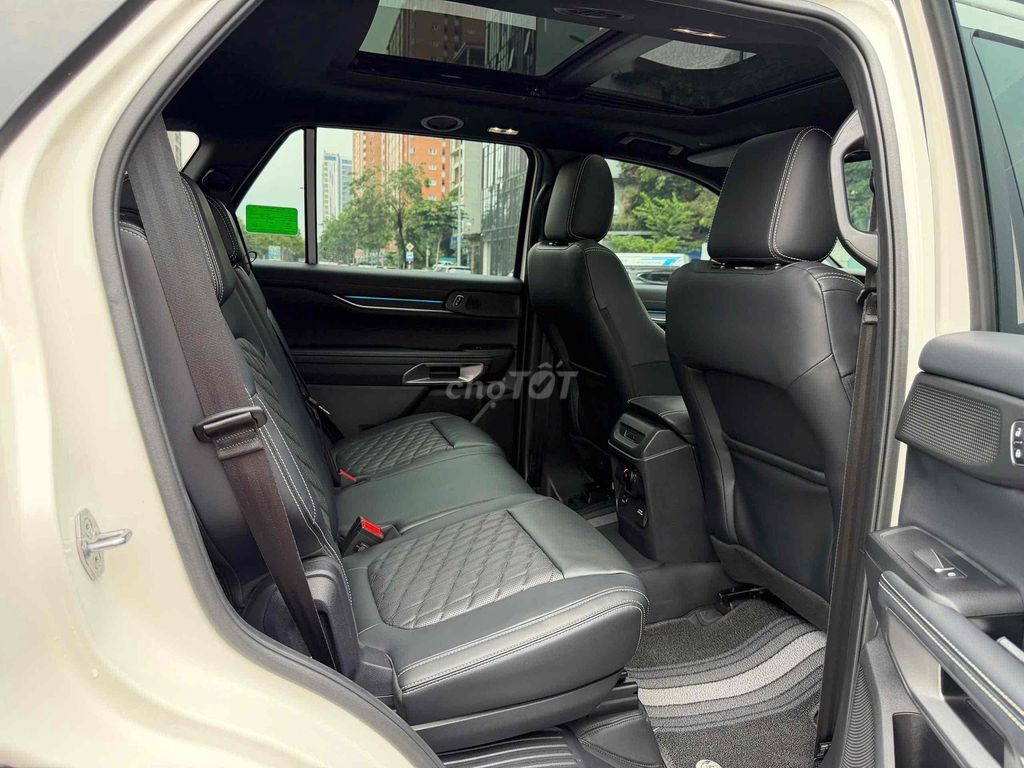 Ford Everest Platinum 2.0L 4x4 AT 2025 - 5000km. Mua bán Ô tô tại Quận Cầu Giấy Hà Nội được đăng bởi Auto 6666 hình 17