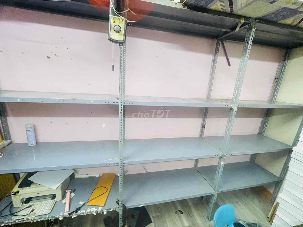 Kệ Kim loại Xám 2m x 1m x 0.4m 4 tầng. Mua bán Tủ, kệ gia đình tại Quận Hoàng Mai Hà Nội được đăng bởi tu anh hình 1