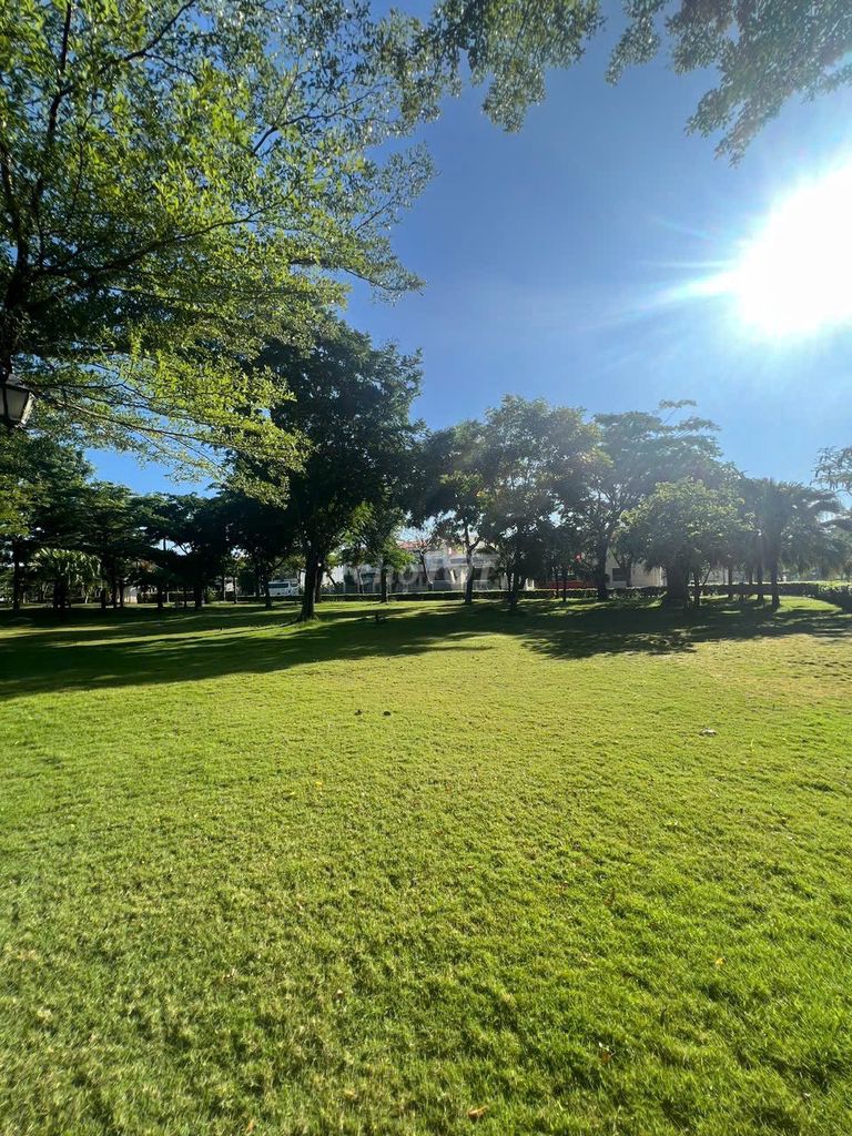 BÁN NHÀ PHỐ FULL NỘI THẤT VIEW CÔNG VIÊN LOVERAPARK KHANG ĐIỀN 