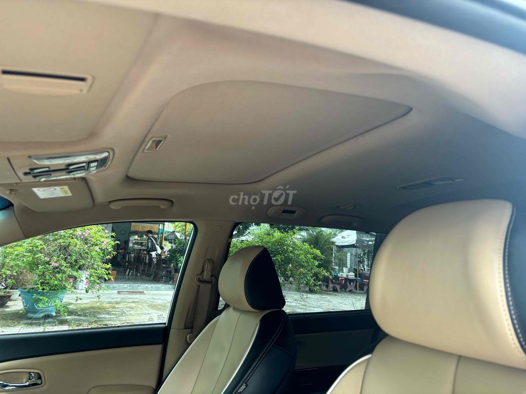 Kia Sedona 2015 2.2L DATH - 120000 km. Mua bán Ô tô tại Quận Cẩm Lệ Đà Nẵng được đăng bởi Minh Huy hình 6