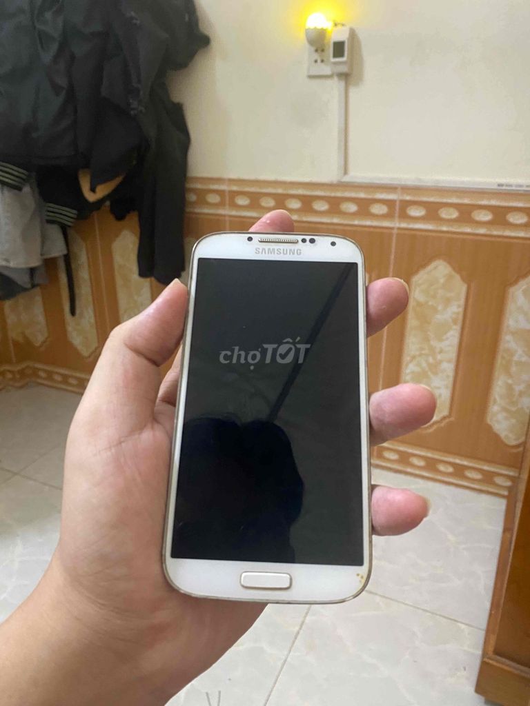 Samsung Galaxy S4 Trắng. Mua bán Điện thoại tại Huyện Bố Trạch Quảng Bình được đăng bởi Nguyễn Minh Tuấnn hình 1